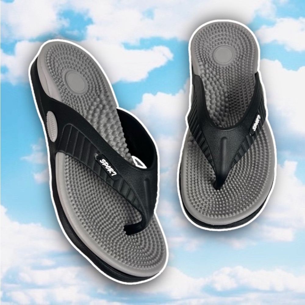 ❤️ NWT SHEIN Lightweight Rubber Sporty Massaging Flip Flops Beach Gorpcore